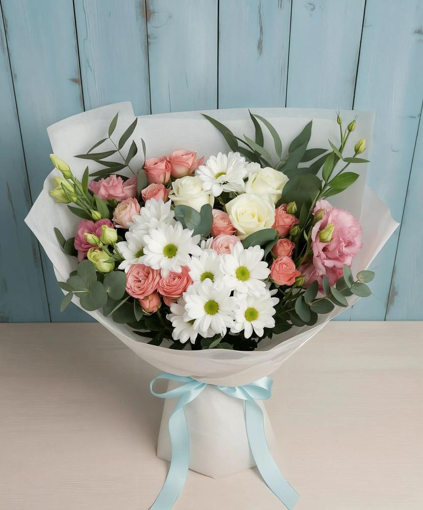 Букет цветов из: Розы, Лизиантусы и Хризантемы в Нагорске