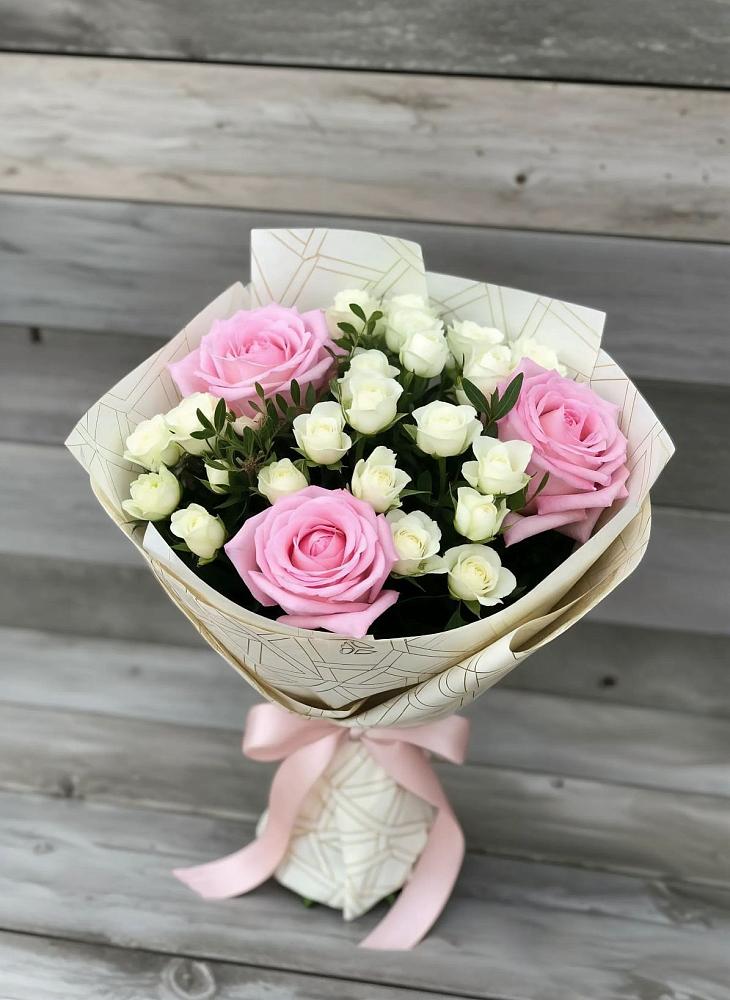 Букет цветов из: Розы в Нагорске