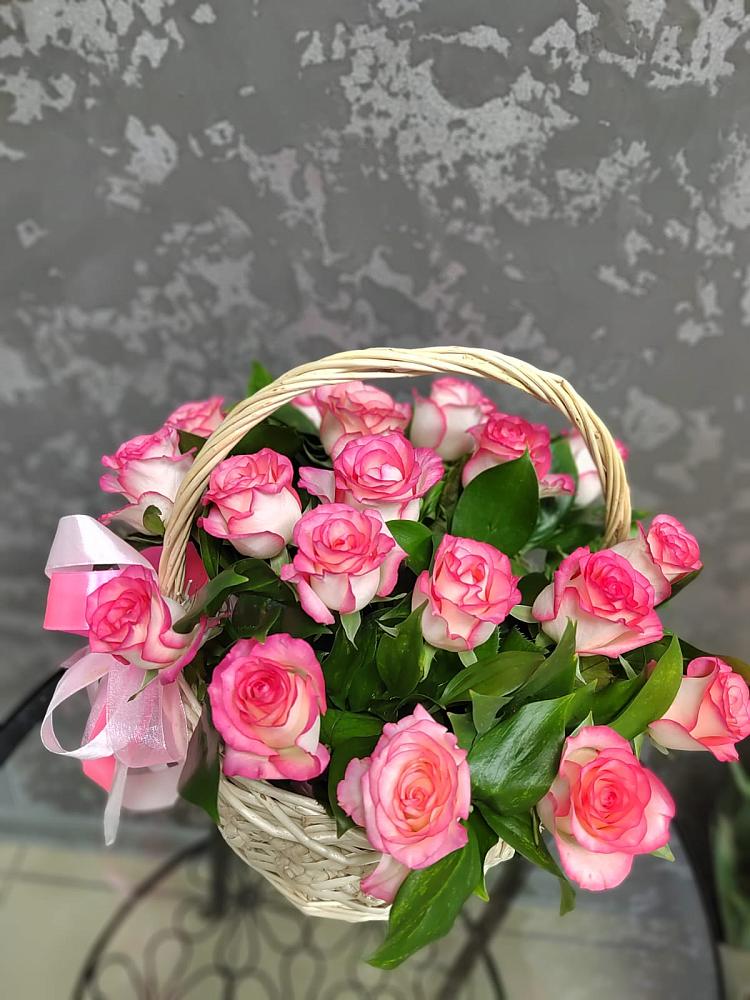 Цветочная композиция из Розы в корзине в Нагорске