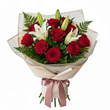 Букет цветов из:  Лилии и Розы в Нагорске