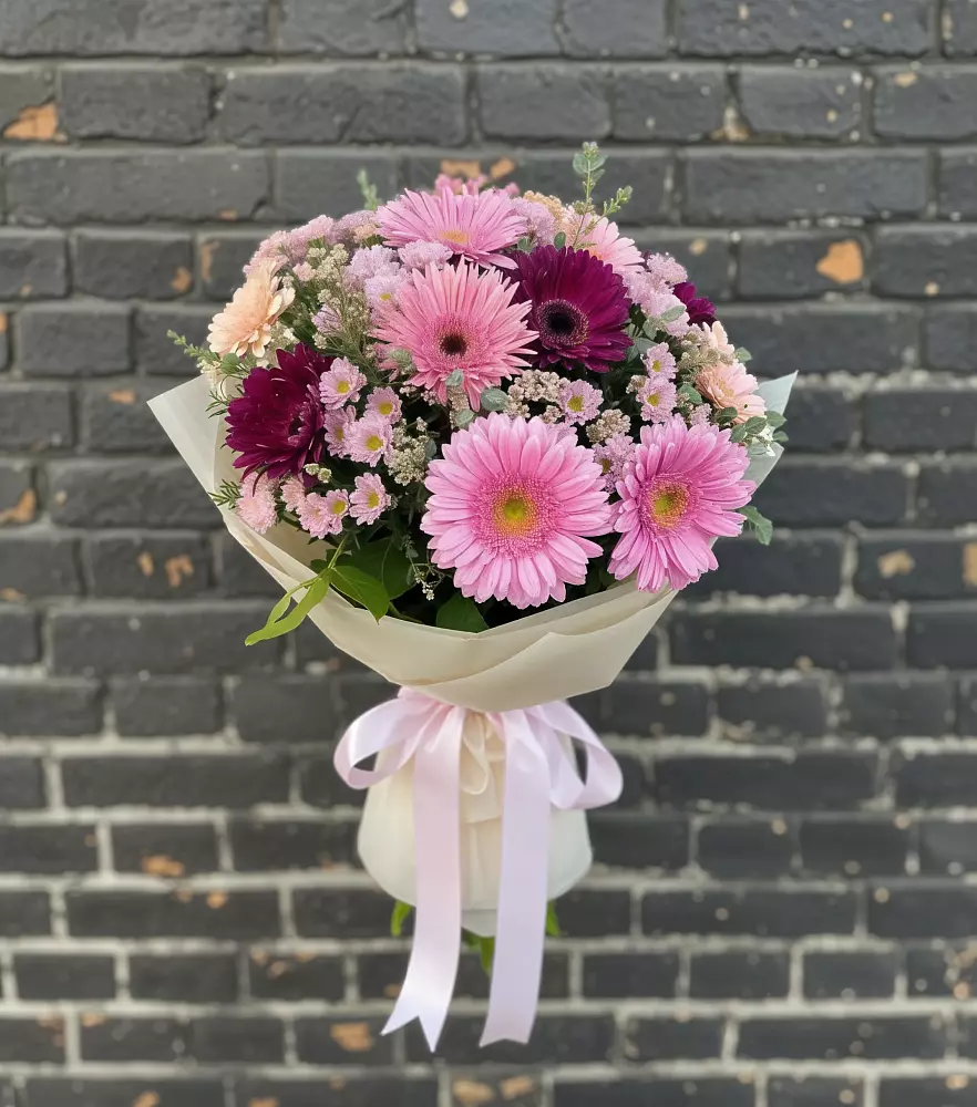 Букет цветов из: Герберы и Хризантемы в Нагорске