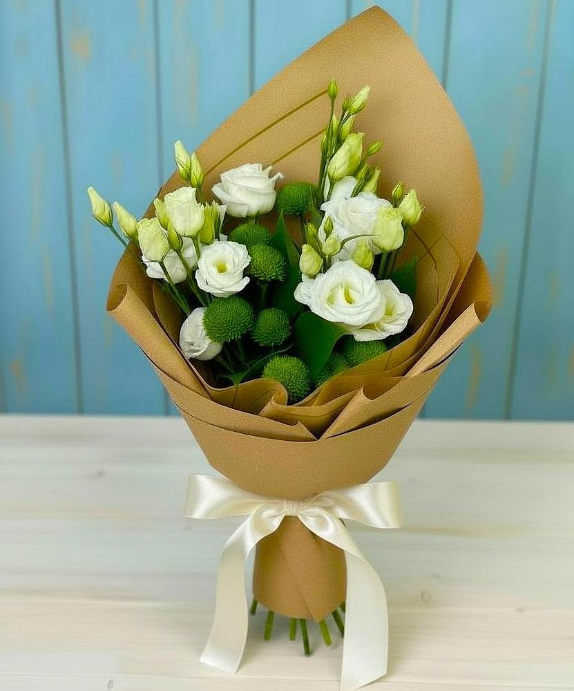 Букет цветов из: Хризантемы и Лизиантусы в Нагорске