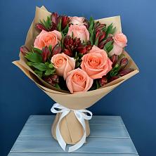 Букет цветов из:  Розы и Альстромерии в Нагорске
