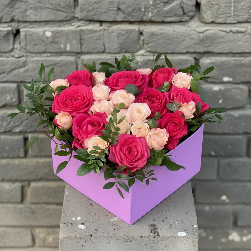 Цветочная композиция из Розы в коробке в Нагорске