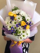 Букет цветов из:  Ирисы, Хризантемы и Розы #REPLACE_PRED# Нагорске