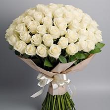 Букет 101 беля роза Белоснежка в Нагорске