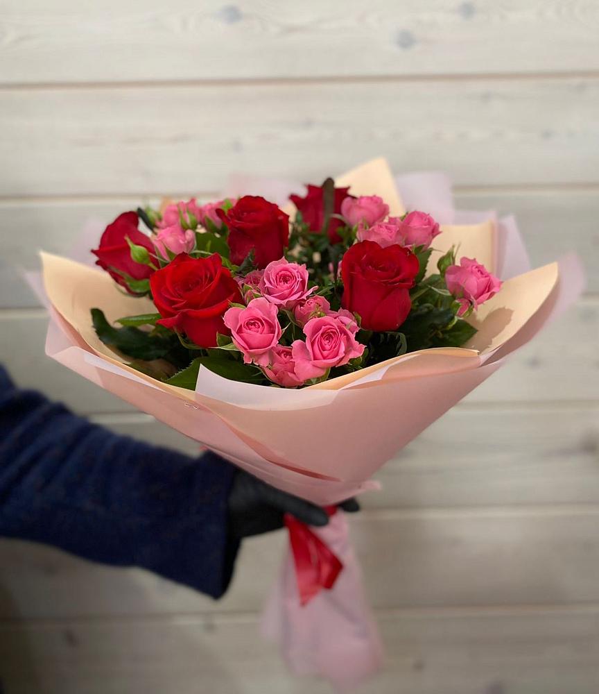 Букет цветов из: Розы в Нагорске