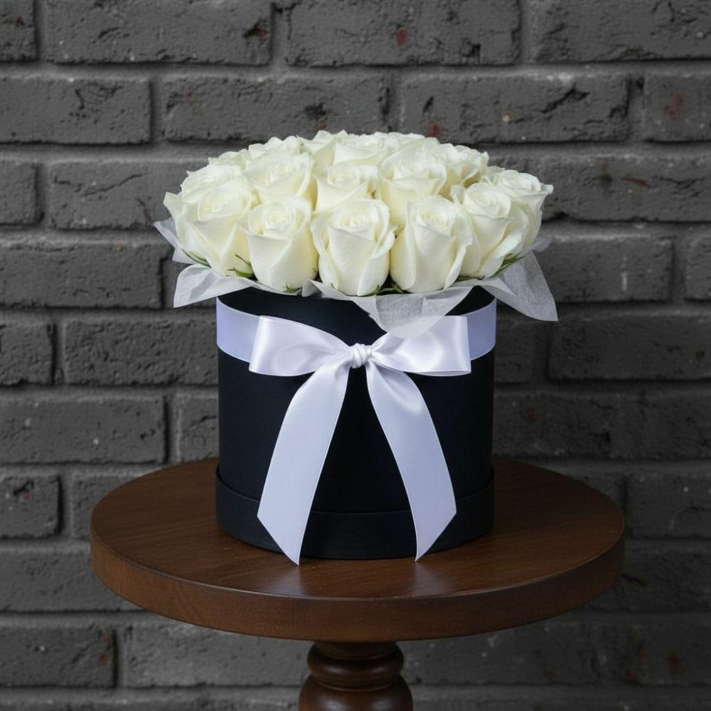 Цветочная композиция из Розы в шляпной коробке в Нагорске