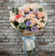 Букет цветов из:  Розы, Лизиантусы и Гвоздики в Нагорске