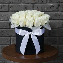 Цветочная композиция из Розы в шляпной коробке в Нагорске